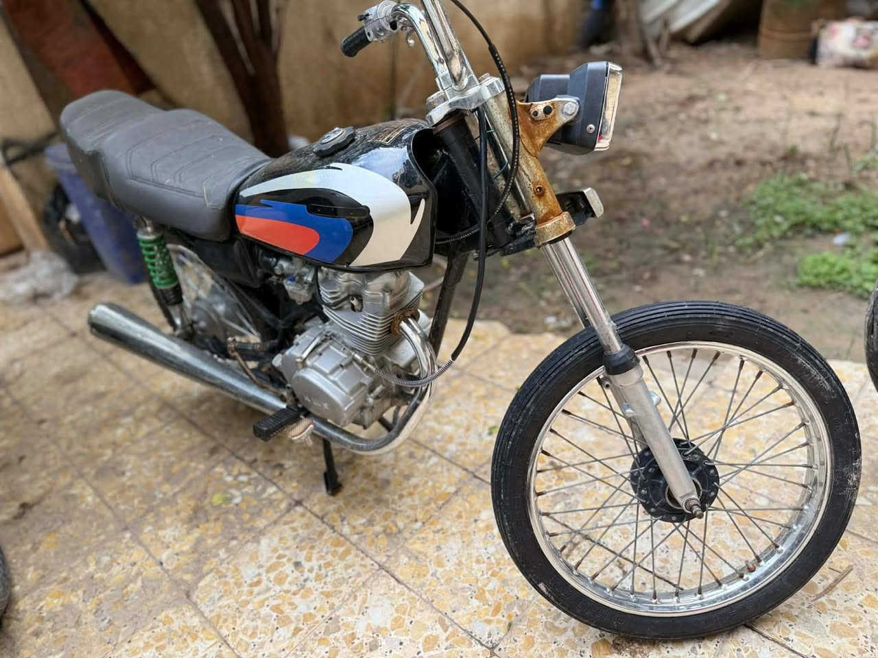 البيع شراي يجي خاص سعر  475 يتصل*********** 
. عوزه تعديلات دراجه تخبل 
مكينه نمس مال يران. والباقي كله جديد شراي ***********
