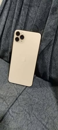 آيفون ١١ برو ماكس • ٢٥٦ • شاشة مستبدلة