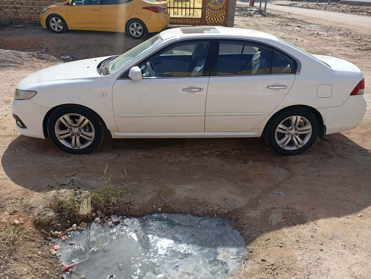 السلام عليكم ابتما 2010 خليجي فول ماعده البصمه بيه قبق جنطه مبدل وباب السايق ولعبري صبغ اثر شخوط بدون حادث رقم قادسيه كير مكينه حداديه تخم تاير السياره جاهزه من كلشي السعر 120وبيه مجال قليل الاستفسار *********** المكان ديوانيه
