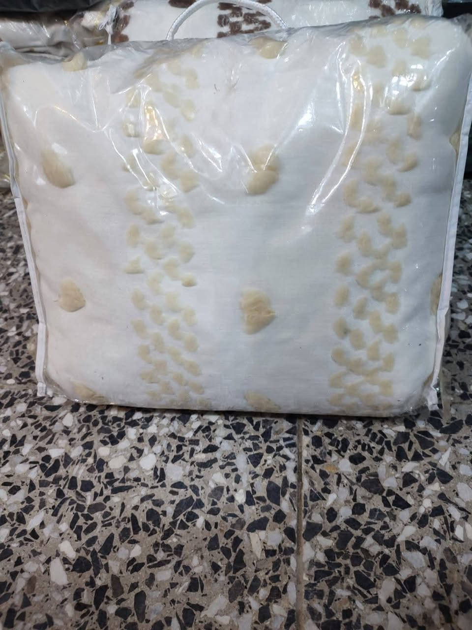 بردات بؤهيمي مبطن عرض. 4امتار سعر الجنطه 23استغلو العرؤض عنوان سبع البؤر شارع بلقيس مقابيل جمله حسين


**إذا كنت صاحب هذا الإعلان وتريد حذفه لأي سبب، رجاءا أرسل رسالة إلى الدعم الفني**