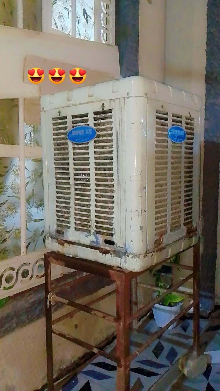 السلام عليكم مبرده صغيره للبيع شغاله نضيفه السعر 60 بي مجال حله بكرلي الاستفسار ع الرقم***********
