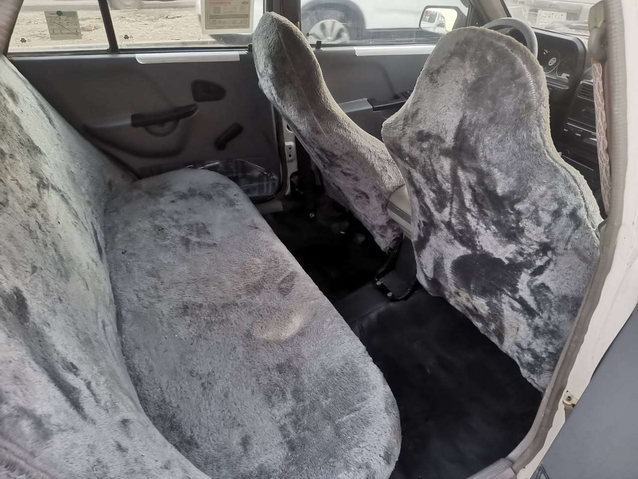 سايبا ٢٠١١ مكفوله من الصبغ محرك وكير وتبريد وتدفئة شرط دينار ماتصرف عليها رقم نينوى شرط تحويل ***********
