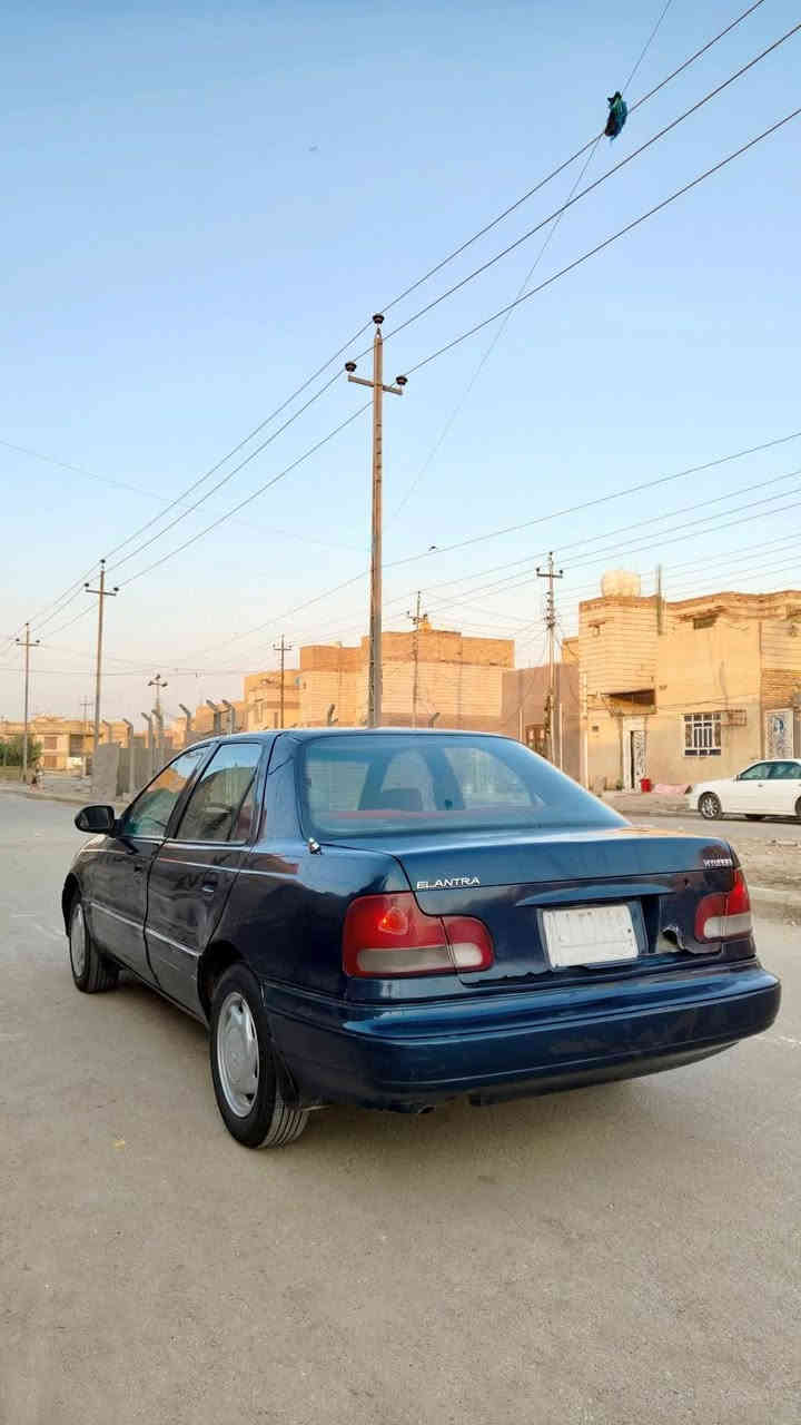 هونداي الانتره للبيع ومراوس سعرها 23وبيها مجال مديل 1993 مكان ناصريه مركز***********
