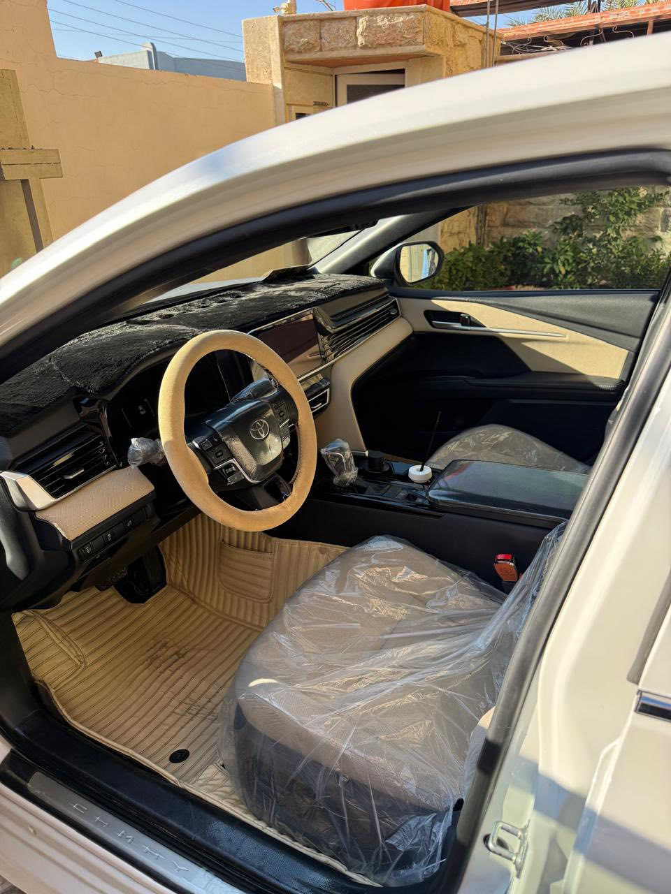 تويوتا كامري 2025 خليجي بانزين فقط ٤٦كم 
مواصفات LE شكل جديد 
كير و محرك بشرط رقم سلمانية تحويل ثاني يوم 

المواصفات
محرك 2500 
بصمة تشغيل
فتحة
شاشةكبيره 
كامرة
كرسي السايق كهرباء 
حساسات امامي خلفي 
هاند بريك بصمة
3 انظمة قيادة 
الايكو والسبورت والنورمل 
مصابيح امامية زنون 
اوتو هولد 
ايڤي مود 
داخل لونين 
اشارة بلمري 
السياره جديده بمعنى الكلمه
وباقي المواصفات المعروفة 
مكان السياره صلاح الدين 
رقم الهاتف ***********
