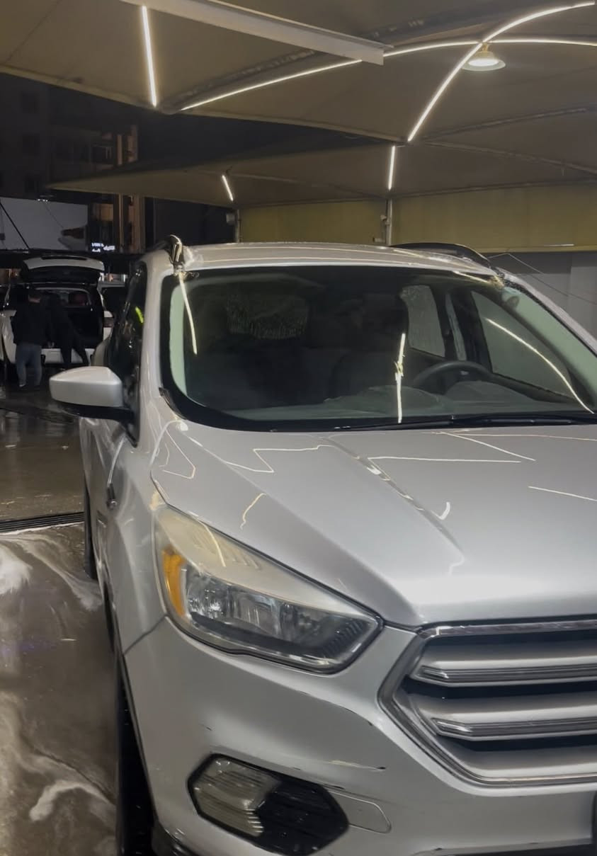 فورد سكيب 2018كير مكينة تبريد مكفول بيها قطعتين مكاني بغداد ***********السعر 110$
