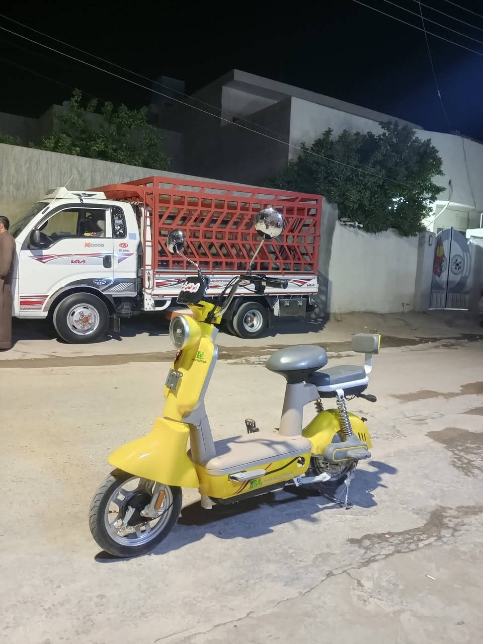 سلام عليكم دراجه شحن للبيع
سعر 400 وبيها مجال 
***********
