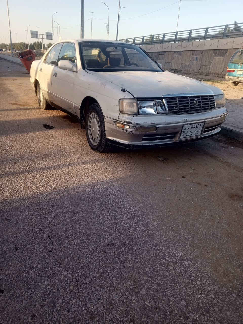 بطه 1993 للبيع
لون ابيض لؤلؤي مكينه بيه صوت ابراص بخار ما بيه ابد و اتمشيك كلشي ما اعليه بس ابيع مكينه كايمه  كير كلش حلو حداديه زينه كشره زين مقبول تخم تاير جدد كهربائيّة كله شغاله غرفته جديده شاشه سماعات مضخم تخم ويل كب راعيه ما واصله اتكفل سرقه و عشاير رقم انبار الماني 
 مكاني نجف حي العسكري 
السعر 14 و نص 
***********
