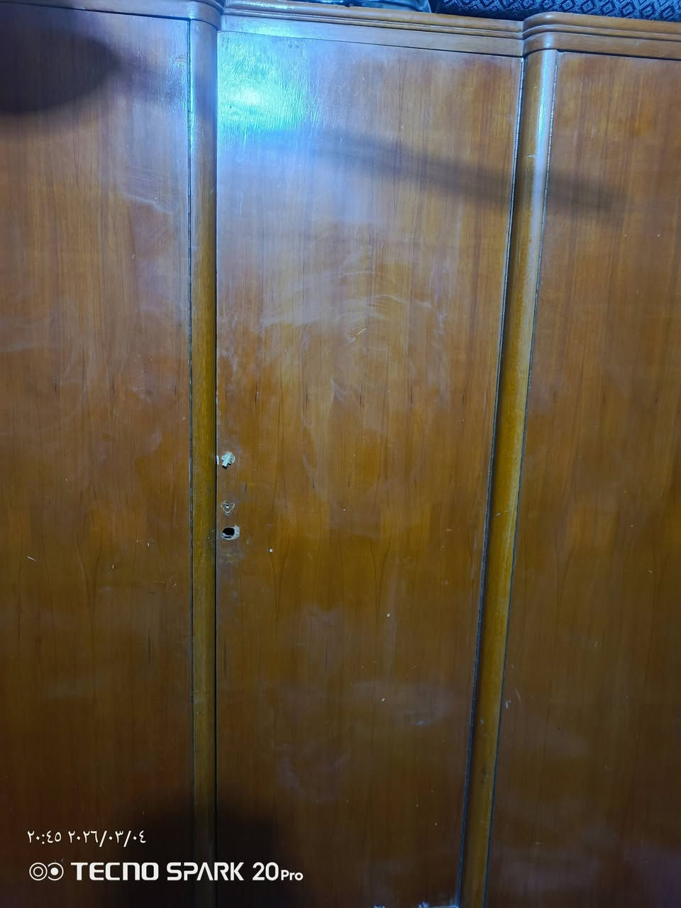 السلام عليكم
* غرفه نوم للبيع 
* نضافه 90% 
* غرفه تسكام 
* كنتور 5 بوب 
* المكان كوفه 
* السعر عل الخاص 
* الرقم ***********
