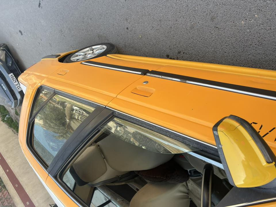 سلام عليكم
بارص موديل 2018 بأسمي تحويل كبل للمشتري 
بيها شبر بالجاملغ مال سايق صبغ وبيها طخات بسيطه كلش
تبريد تدفئه ادامه للمحرك بارحه 
عليها غرامات وهيئه السعر 55 والغرامات من السعر 
***********
