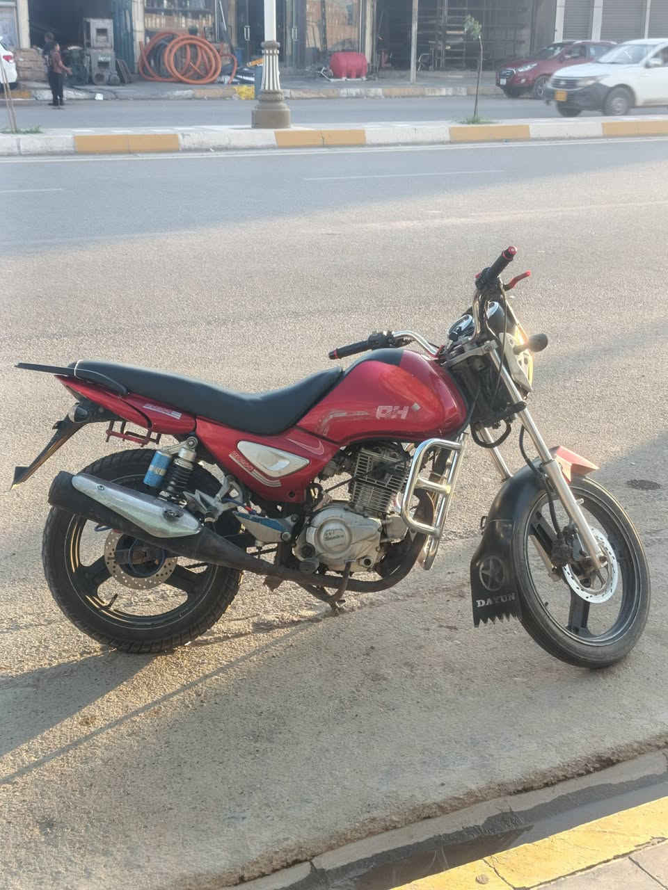 سلام عليكم للبيع سنكي نضافه فول سعر 600 وبي مجال للتواصل  ***********
