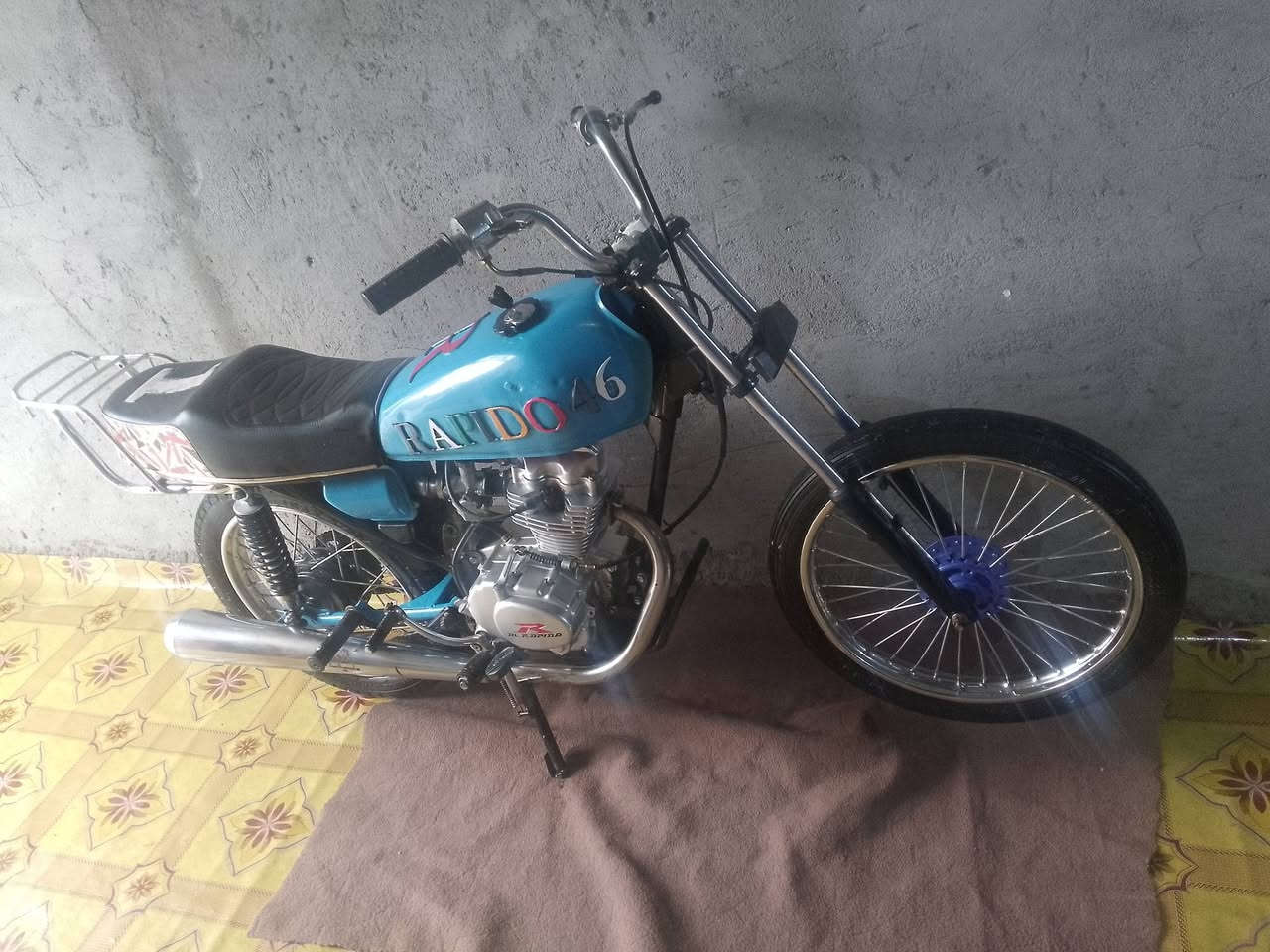 سلام عليكم دراجه لبيع شاصي 22وتعميره 26ما صايره هواي من تعمرت مكفوله كفاله عامه اوراق سكنر ونضافه شوفت عينك سعر 650قفل مكان قلعت سكر ***********
