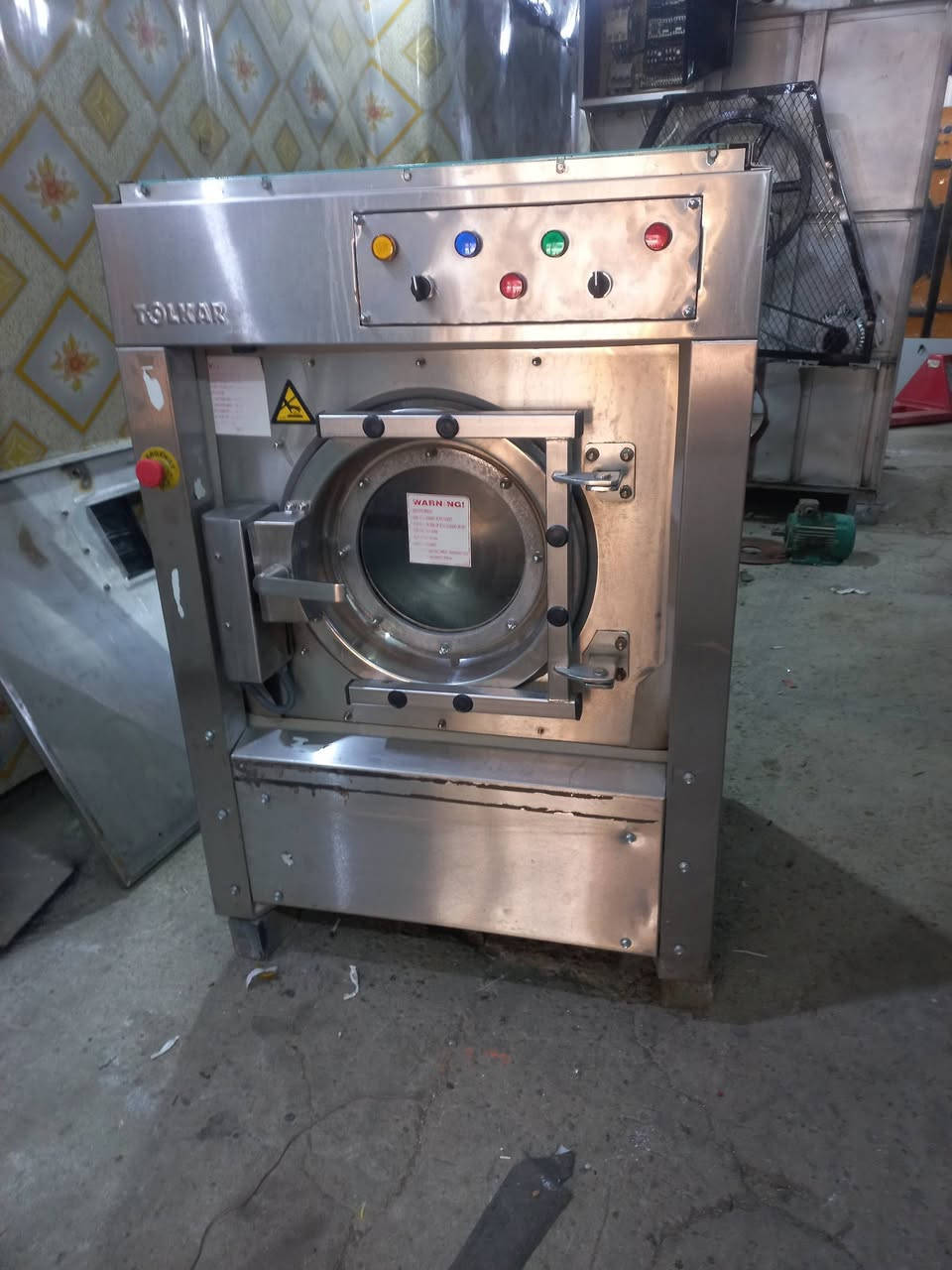 غساله حجم ١٧ كيلو مع مجفف حجم ٢٠ كيلو تولكر تركي نظيف جدا الاستفسار مراسله الصفحه او الاتصال على الارقام التاليه
***********
***********
