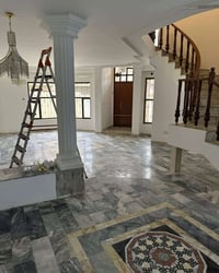 الكرادة مقابل صباح العربي • ٢١٠م • ٤غرف