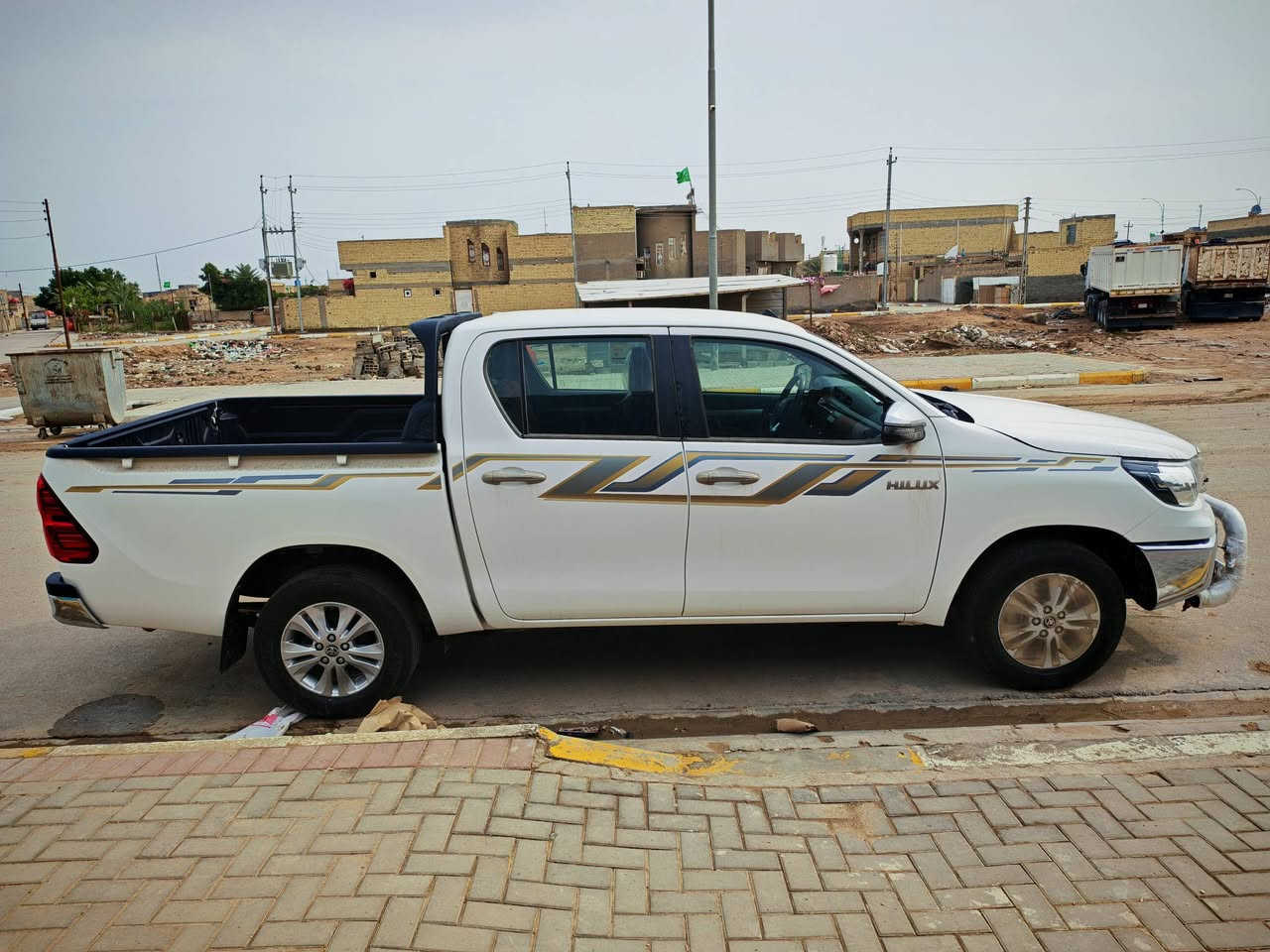 تيوتة هايلوكس كويتي 2025
مكفولة كفالة عامة (زيرو)  المكان السماوة 
رقم الهاتف ***********
