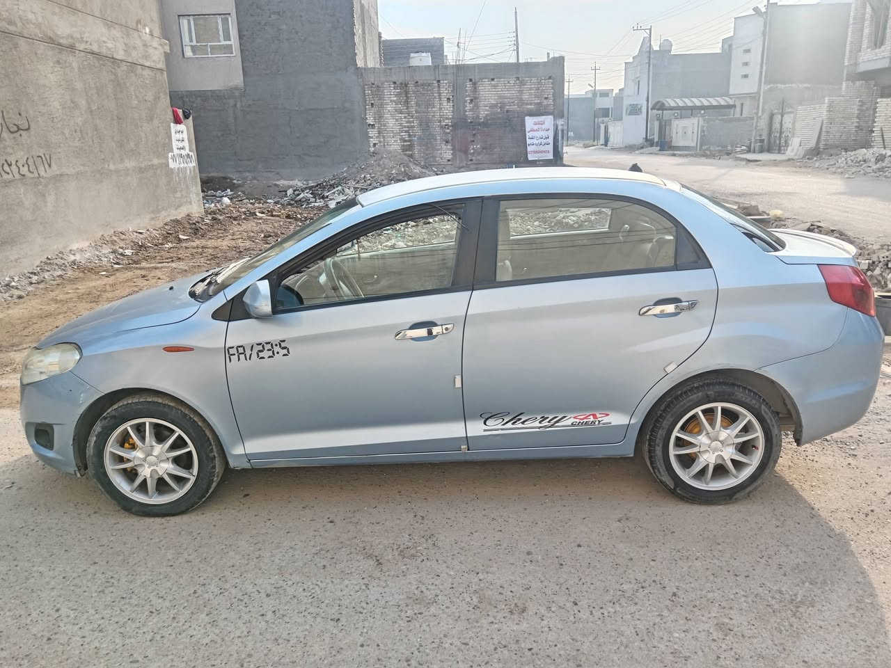 السلام عليكم سياره شيري فلاوين للبيع موديل 2011 سياره نضيفه وحلوه بيه صبغ اثر جراد البنيد وسياره نضيفه حيل كير ومحرك مكفولات تبريد ثلج سياره رقم بغداد بسمي مكان بغداد حي الجهاد السعر ٤٤
***********
