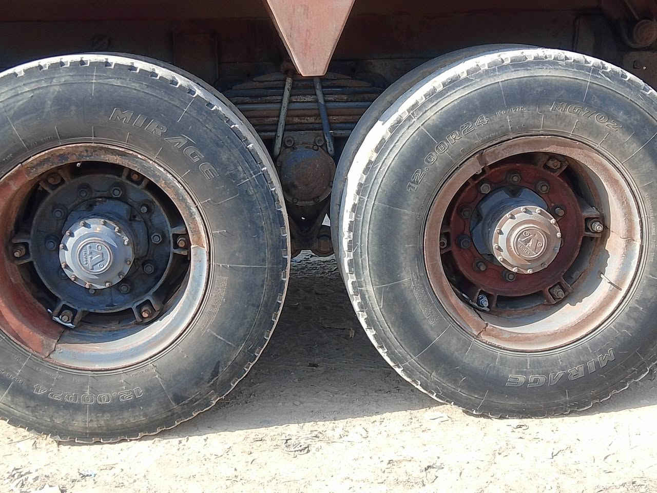 سلام عليكم فالفو للبيع موديل 82 جاهزة للعمل رقم الهاتف ***********
