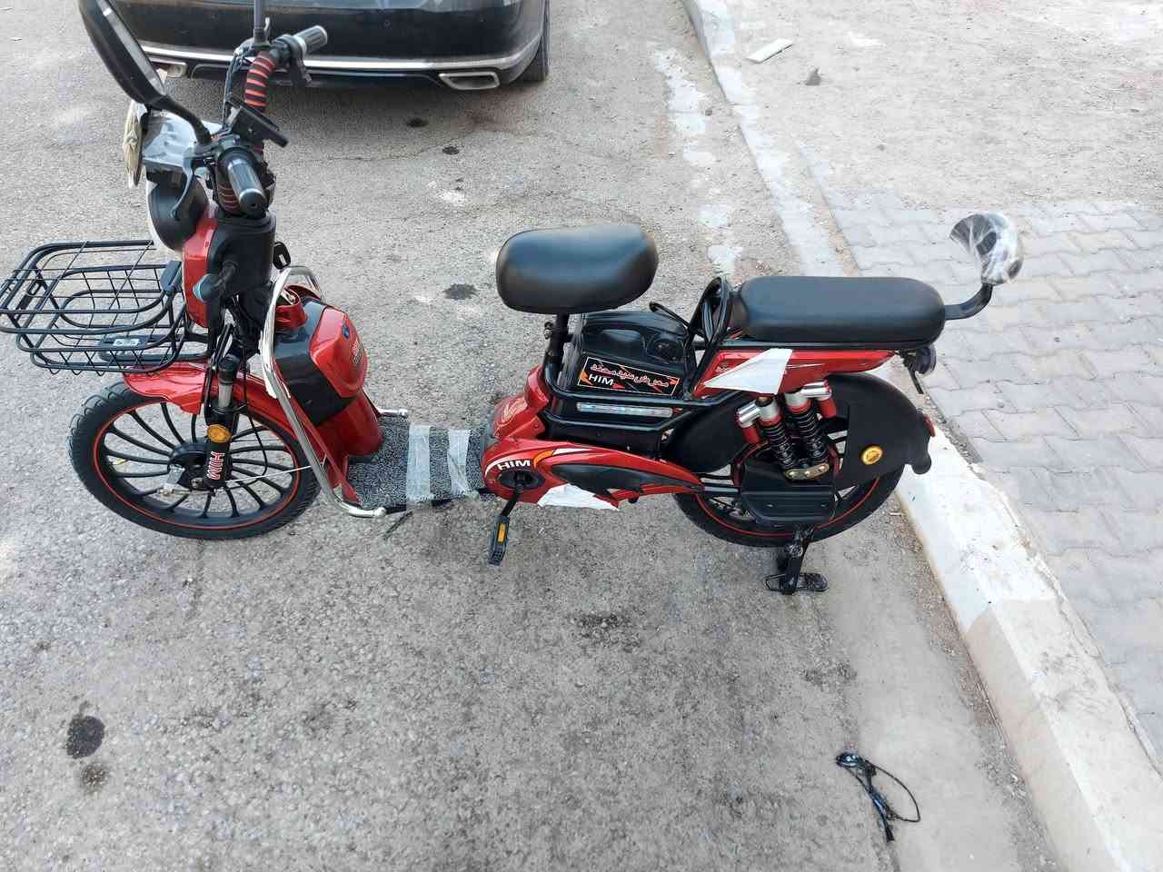 السلام عليكم دراجه شحن للبيع حجم 20 المواصفات فول إشارات رباعيه لايت بك لايت mp3 مريات بطاريات 5 السرعه 99 عاد شفاف بصمتين تشغيل بعد مفتاحين السعر 400 الموقع التنومه حي الصادق قرب المواصفات رقم الهاتف ***********
