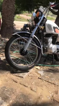 دراجة نارية • للبيع