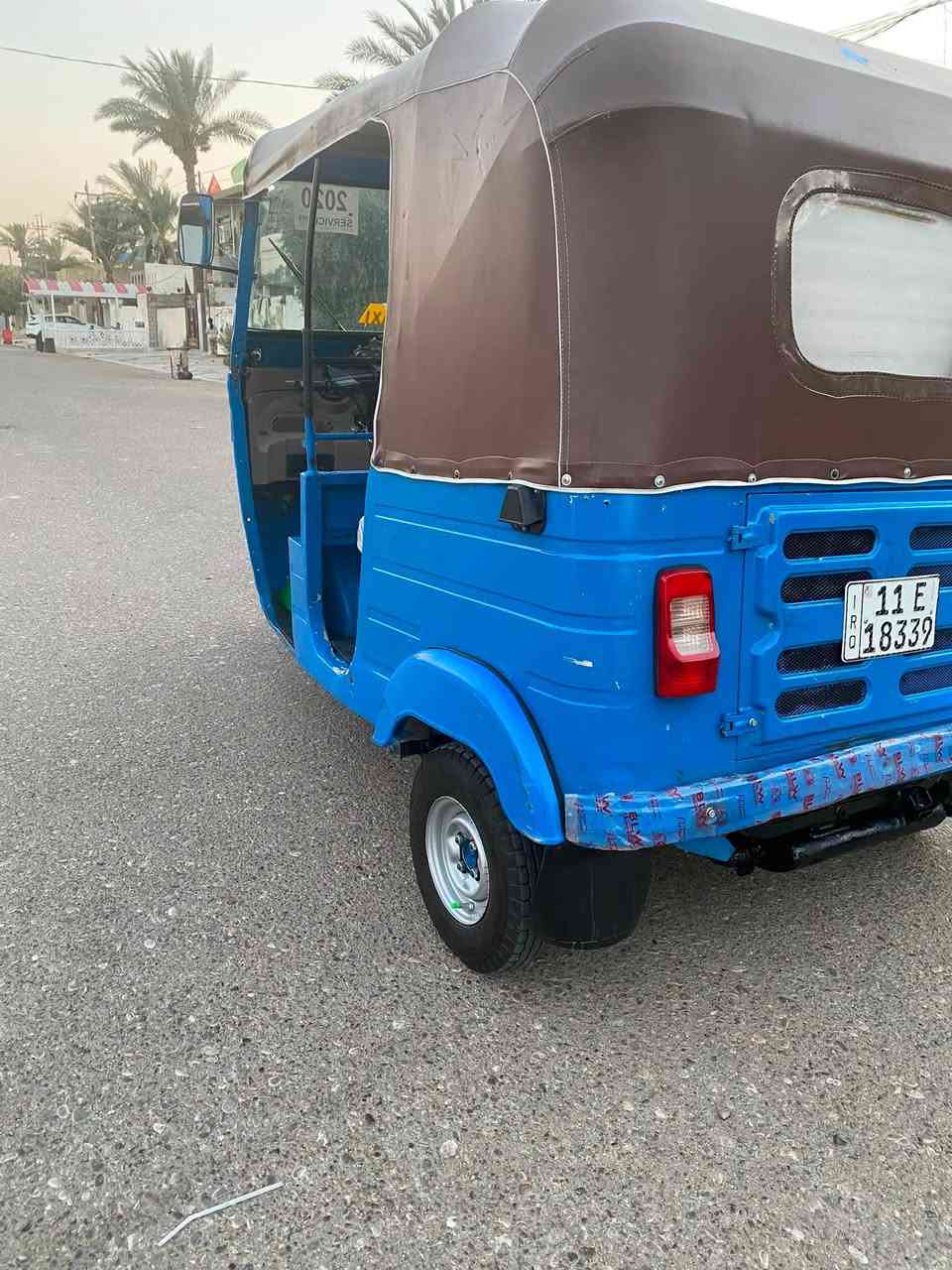 تكتك للبيع مديل20 رقم انكليزي بغداد داخله هزه التكتك تخم تاير شركه مسجل جديد  كهرباىيات كلهه شغاله دوشمه جديده كلوبات زنون اصلي قطرة خياس مابيه معمره وجاهزه من ايدي للشارع عنواني خان بني سعد ديالى ***********
