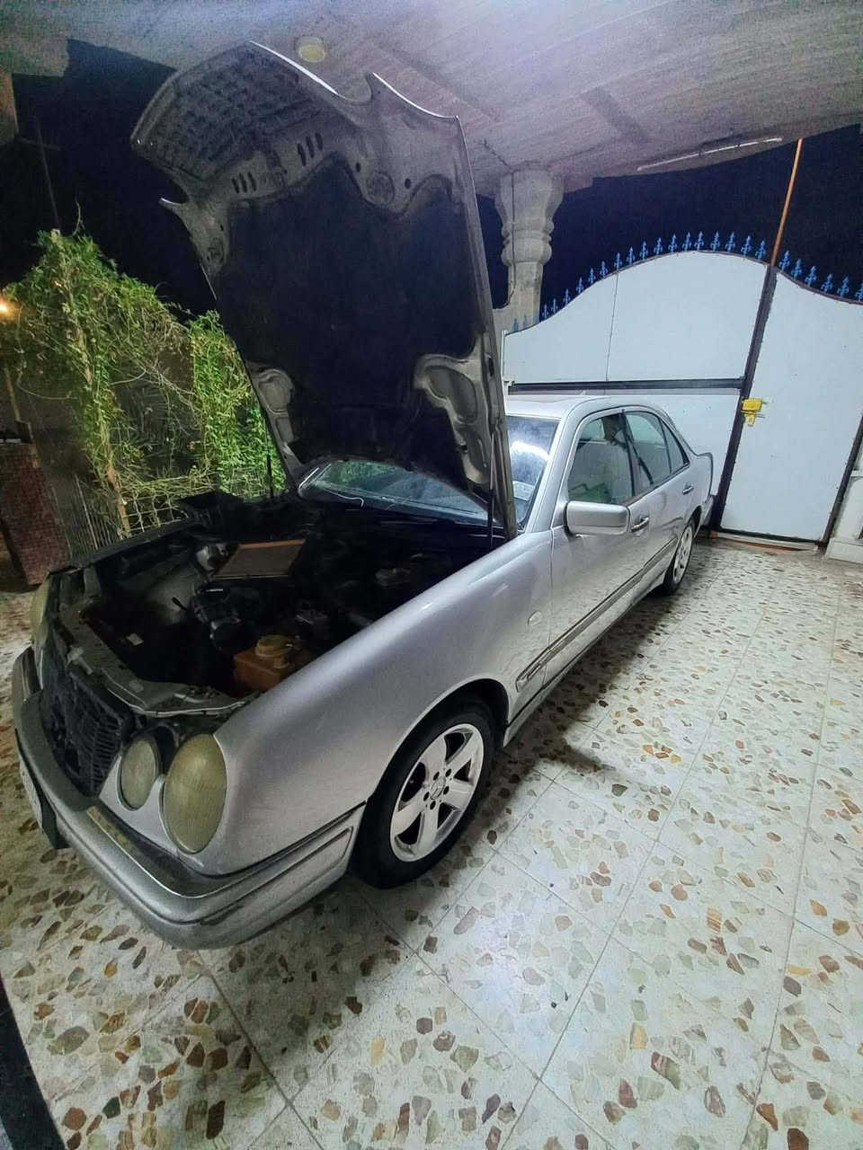 السلام عليكم  سياره  مارسيدس موديل  97
محرك(V)  المرغوب  السيارة رقم  بصرة مشروع وطني بسمي.. تحويل باي محافظه السياره نضيفه محركه نضيف
فتحه سقف...لايت زنون تبريد شغال ثلج هواي بيه مواصفات👆
لون سلفر

السعر 85 

رقم الهاتف(***********)
متواجد واس اب
