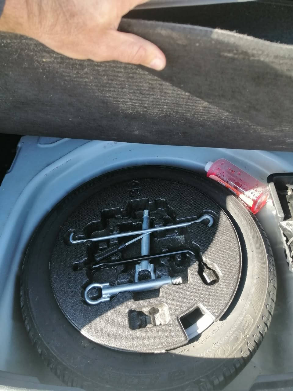 سلام عليكم كورلا خليجي رقم سليمانيه فول موصفات موديل 2022 مكفوله من الصبغ والشخوط فقط بارد حك اصبع كما امبين بالسونار سنوية وهزة جديده الحد 2028 ماشية 42 محرك وكير وصدر وتبريد كله بشرط ما مفتوح بي برغي تخم تاير جديد السعر 172 وبيها مجال بسيط رقم تلفون ***********
