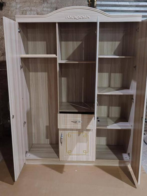 يتوفر لدينا كناتير مختلف الموديلات كما موضح  في الصور نقدا وبالتقسيط 
#جمعيةبيتي
#للبيع بالتقسيط


**إذا كنت صاحب هذا الإعلان وتريد حذفه لأي سبب، رجاءا أرسل رسالة إلى الدعم الفني**