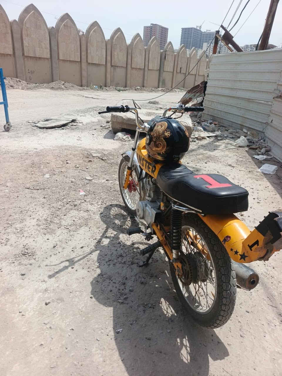 دراجه نامه حربي مكينا 2026دراجه مكفوله السعر 550وبيها مجال بسيط *********** مكاني بغداد حي العدل
