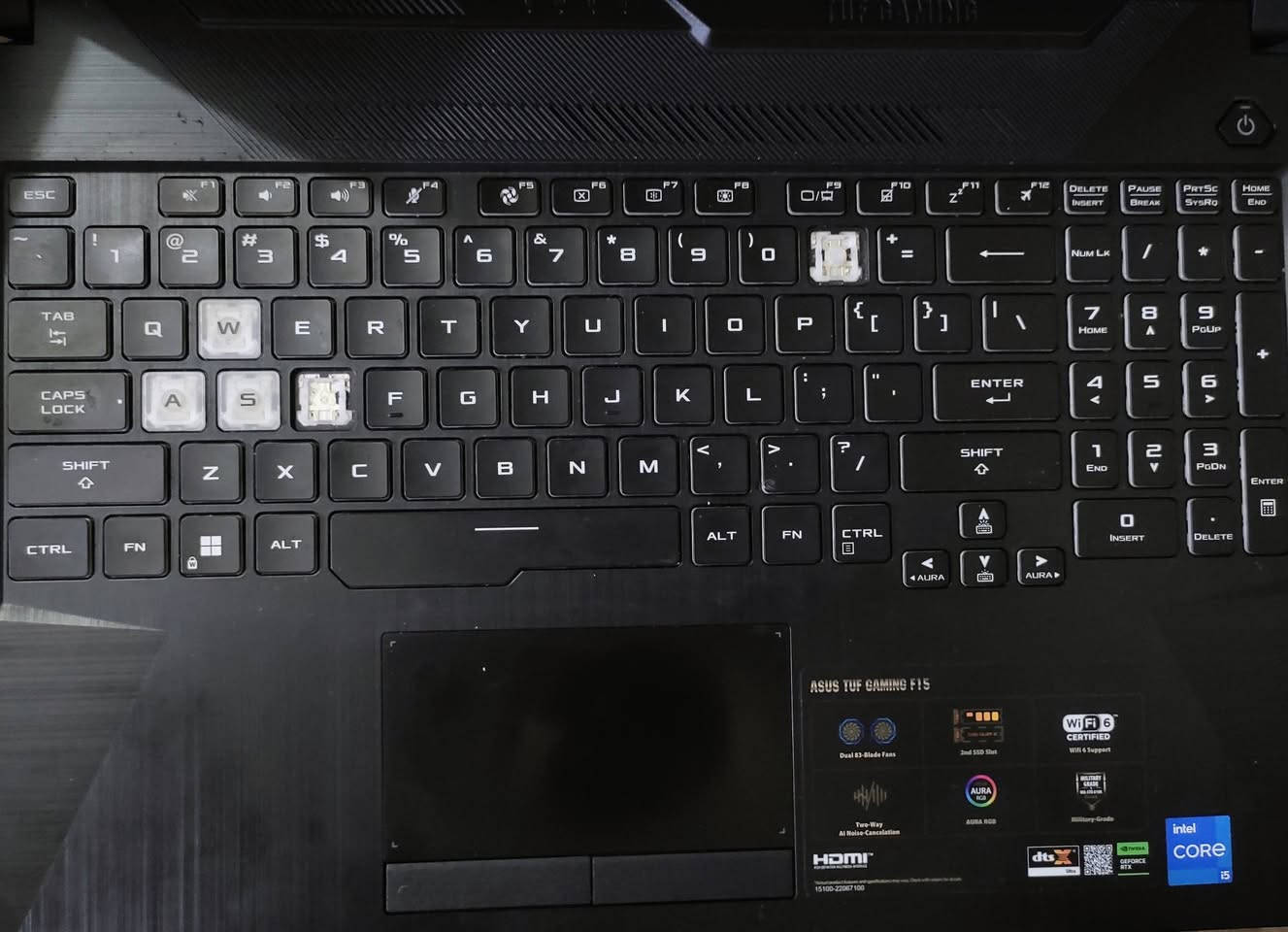💻 للبيع: ASUS TUF Gaming F15

✅ المواصفات:
الشاشة: 15.6 إنج IPS FHD (1920×1080)
معدل التحديث: 144Hz
المعالج: Intel Core i5-11400H
كرت الشاشة: NVIDIA GeForce RTX 2050
الرام: 16GB DDR4 3200MHz
التخزين: 512GB SSD

✅ مناسب للألعاب، الدراسة، التصميم، والبرامج الهندسية.

✅الحالة:
الجهاز شغال بكفاءة وما بيه أي مشاكل بالأداء.
بيه دكمتين مشلوعات.
ويجي وياه الكيبورد الأصلي كامل هدية.
السعر: 650 وبيها مجال. 
مكاني كربلاء حي الحر. 
للتواصل على الرقم: ***********
