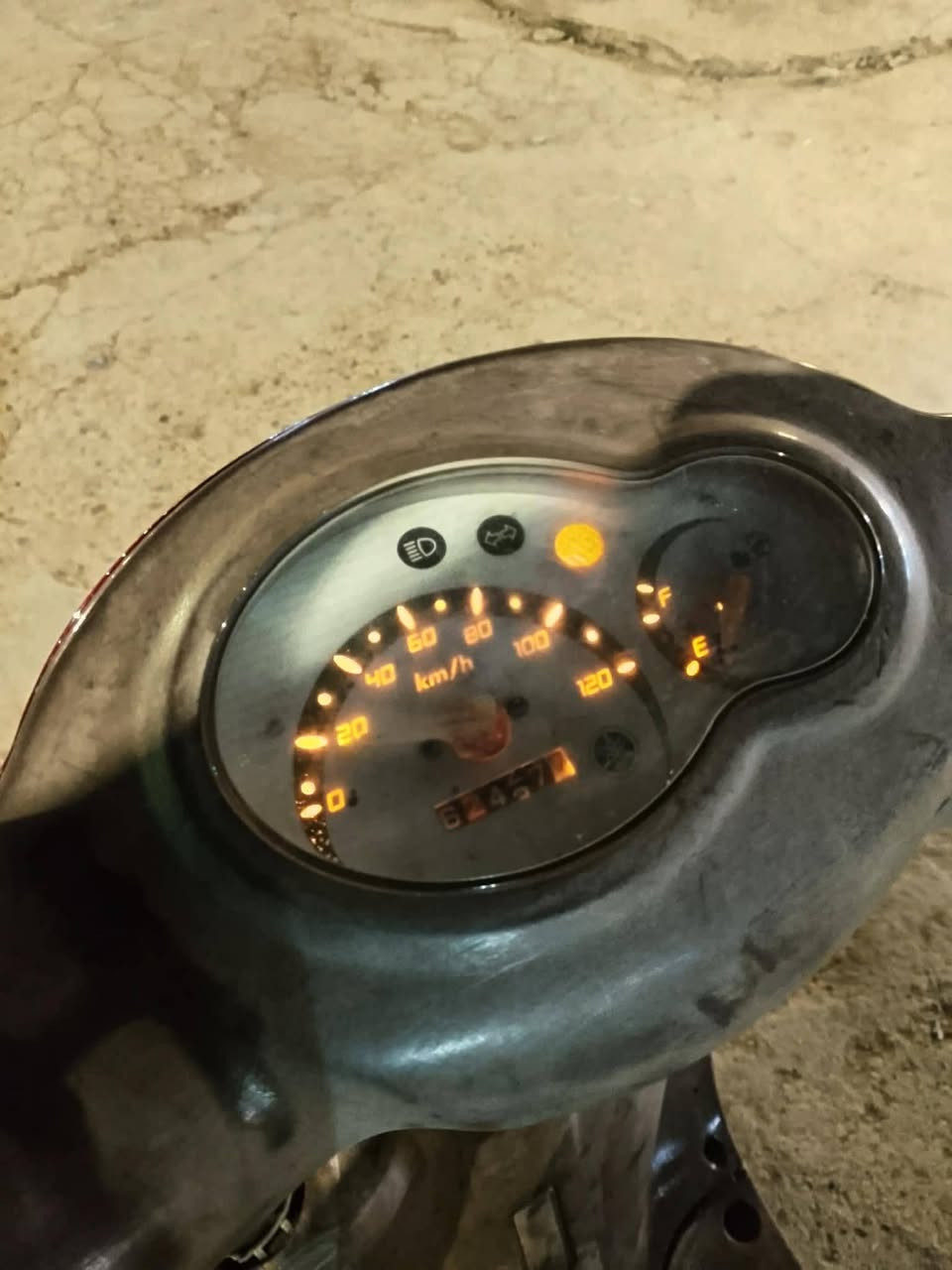 دراجه فله للبيع كلها شغاله سلف كهربائيه كلها شغاله مكينه مكفولة ناعمه تخبل بس لدبل لامامي تعبان شويه لسعر 600 وبيها مجال بصيط مكان بابل المسيب ***********
