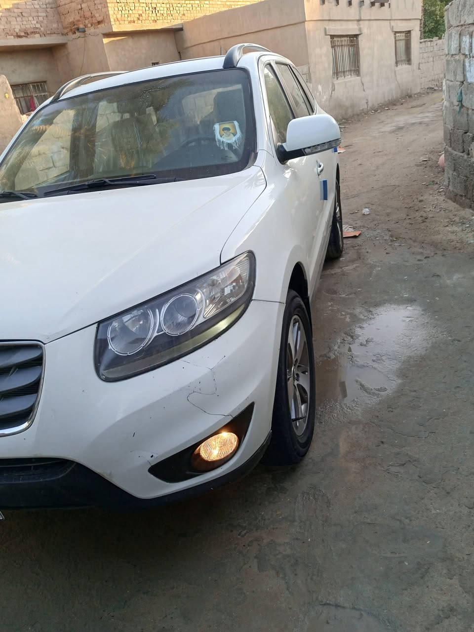 السلام عليكم شباب سنتافي2012 خليجي للبيع او للمراوس فقط سياره عاليه 
السياره واحد ع واحد 
مكينه سته سلندر 3600ccmمكفوله وكير وتبريد خير من الله 
حداديه 100/100ويل فراشه 
3بصمات 3قطع تبريد 7راكب كشن كهرباء +جلد بلادي 
فتحة سقف حساسات خلفيه 
تحكمات جهتين شاشه كامره بيها تبديل قطعتين بنيد وباب الصندوق مال شركه وبيها صبغ الجاملغ من جهة الصدر والباب والباب الخلفي قليل مو كلها سياره خير من الله ما ناقصها برغي

#السعر 134وبيها مجال الطيبين ورجاء لحد يعلق تعليق سلبي تره يسمع كلام مو حلوو ولا يصير براسي بس هوه وبس 
رقمي ‏‪***********‬‏
اسيا ***********
