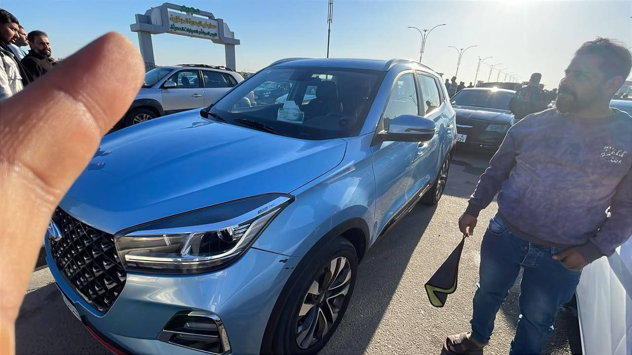 سلام عليكم شيري تيكو4برو مديل24 حره تترقم اي محافظا السياره كفاله ماعده باب الخلفي فقط لون مميز سعر السياره. 95وبيها مجال مكان السياره بصره دور الشرطه 
***********
