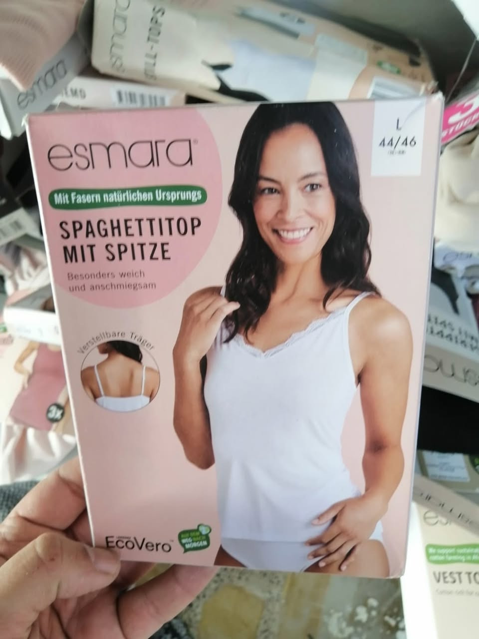 #فانيلات نسائية المانية اصليه خامه قطنية جدا ممتازة سعر القطعه ٣٠٠٠ دينار


**إذا كنت صاحب هذا الإعلان وتريد حذفه لأي سبب، رجاءا أرسل رسالة إلى الدعم الفني**