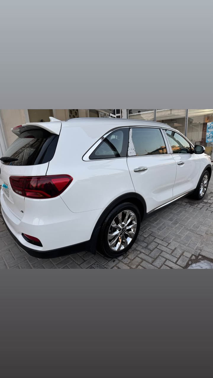 كيا سورنتو ٢٠٢٠ سياره جديده بمعنى مكفوله كفاله عامه حتى الدعاميات بالشرط ٦ سلندر باب كهرباء مرايه شفط حساسات اماميه وخلفيه كشنات بقلاوه رقم بصره باسمي تحويل مباشر السعر ٢٧٥ مكان السياره بصره 
للاستفسار *********** البصرة, العراق
