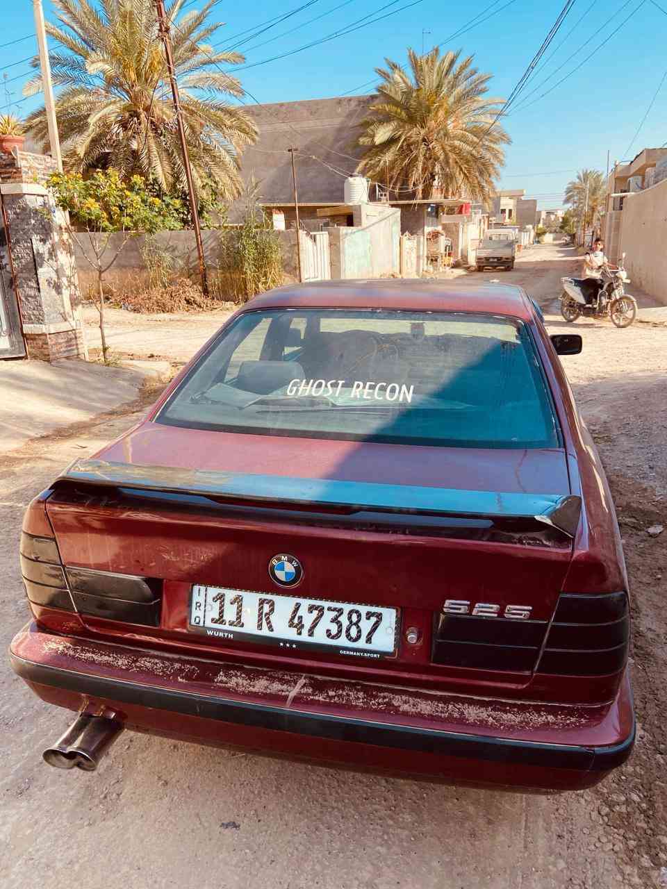 السلام عليكم 
BMW 525 
موديل 1990 مسكر 
باسمي تحويل شوكت متريد 
السيارة جاهزة من كلشي ✅
تدفه وتبريد ثلج ❄️ قطعتين
جام أربعه كهرباء ✔️
فتحه سقف✨
السياره ما ناقصه كلشي بس تصعد وتمشي 
وهاا اني مصوره بدون غسل وره الغسل تخبل والله وبالعافيه عل ياخذه 

مكان السياره بغداد ابو غريب  
السعر اتصل وادلل 
***********
موجود واتساب 
ربي يوفق الجميع
