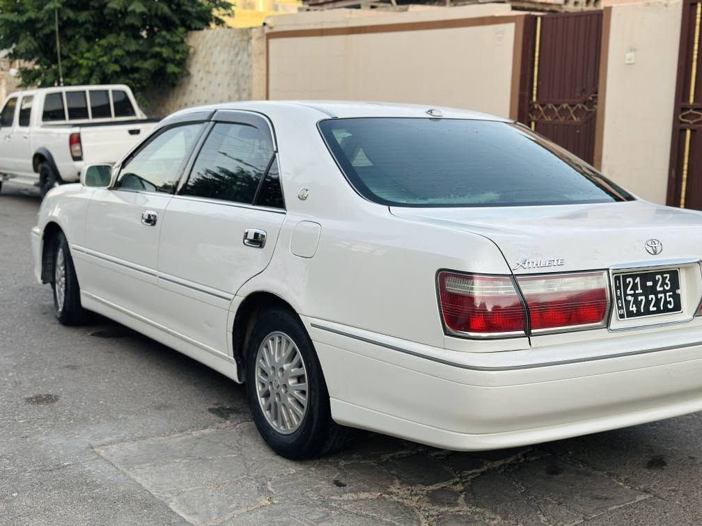 مليكه ٢٠٠١ ساخ
٢ دوگمه 
٢ پارچه ئه ورپاى هه يه 
بى ده عمو سارد 
پيشو دواى كه پس 
مه كينه ديفؤر گه وره 
پيش عوين دواى عادى 
سؤنه ريم داناوه 
سه ياره ى مه عره ز نيه ٢٥٠ مه سرفى نيه بى ته قه و ره قه  
مشته ريت ته له فون بكه 
60 معامه له يه برايانه 
*********** السليمانية, العراق
