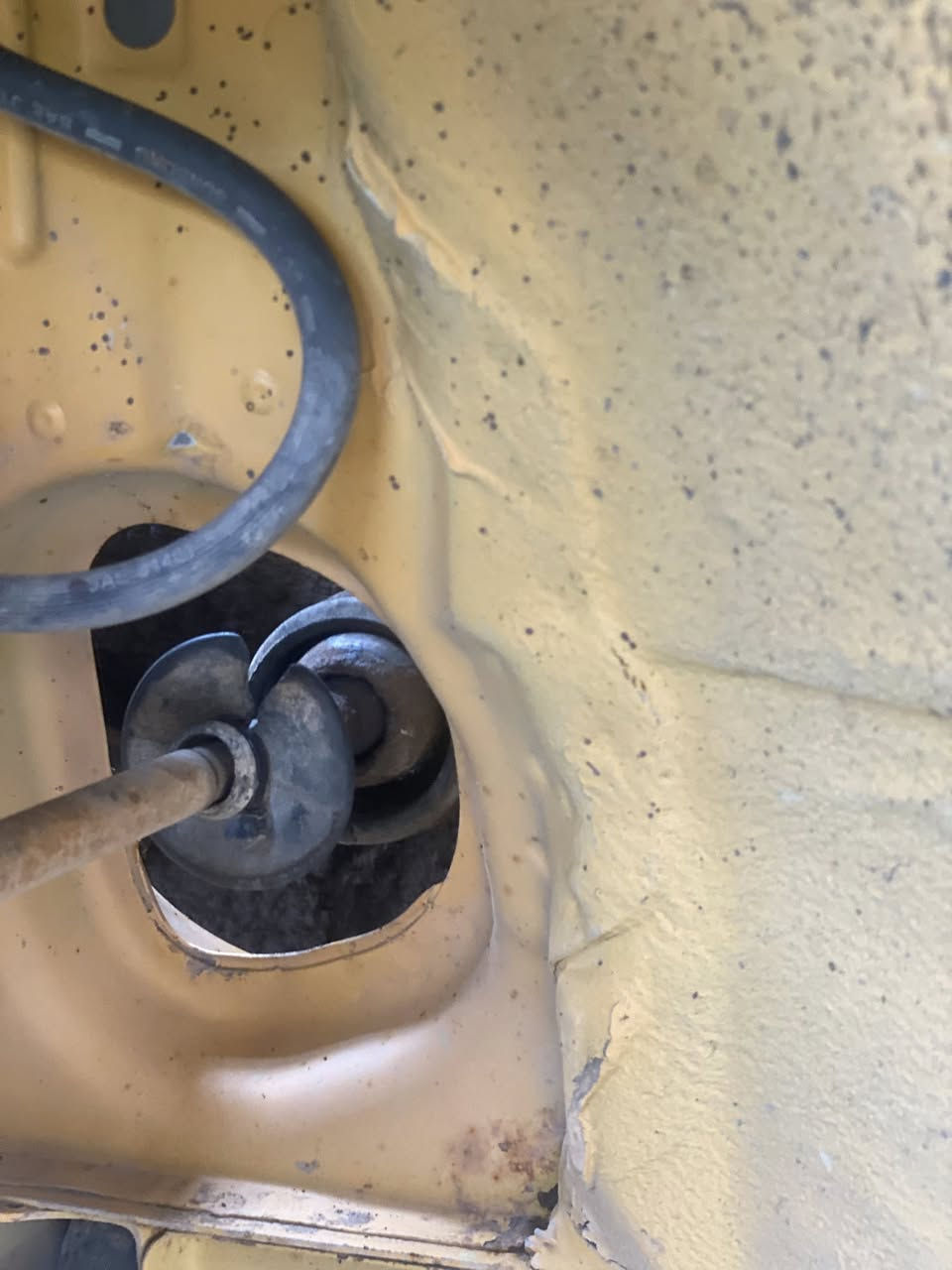 سلام عليكم سايبه جديدة مصفرة هية وغرامات مكينة كير تبريد كلها كفالة مكاني البياع
الرقم ***********٨
