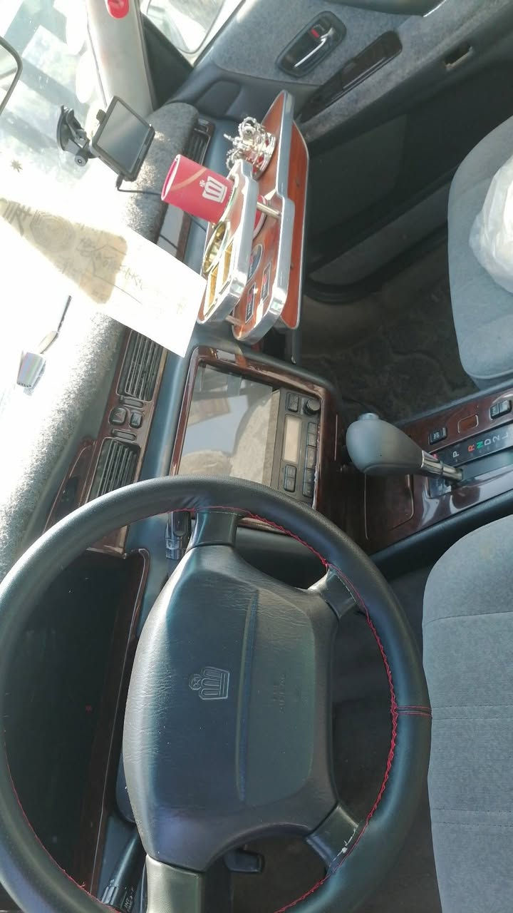 راس ثور موديل 1995
سياره كفاله من كصه ونقل جثه ضربه القويه
مكينه 3000 فيشتين مكينه وكير جدد
رقم. انبار نكليزي ستوه داخله هزه ومجدد سنويه مشروع وطني باسمي سيارة حلوه وكاعده مكانه النجف لاشرف لاستفسار تصال عل رقم ***********
