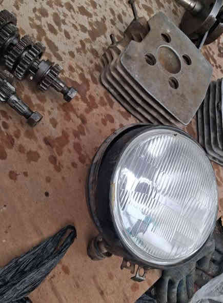 سلام عليكم للبيع 
 طاسة لايت  كامله. ٢٥ مكاني فلوجة هاتف *********** يوجد توصيل جميع محافظات من رخصت مدير الكروب المحترم
