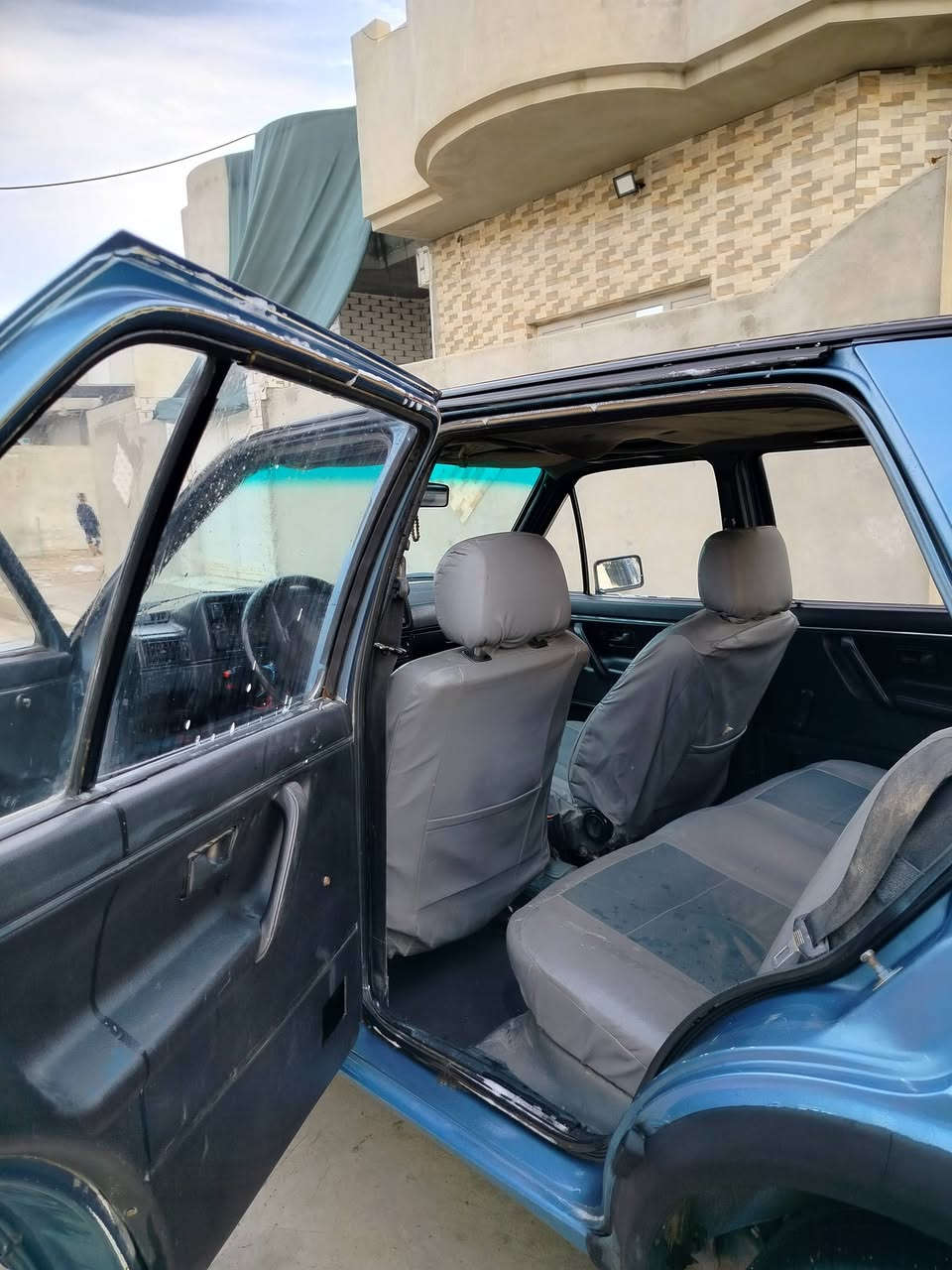 كولف  1987
رقم دولي صلاح الدين بسمي شرط تحويل او وكالة 
صبغ حزام جمالية 
كابون ما مسجلة 
كير مال كصة جديد مبدل 
محرك بي نفخ 
طخم جديد 
سعر 26  وبيها مجال 
***********
