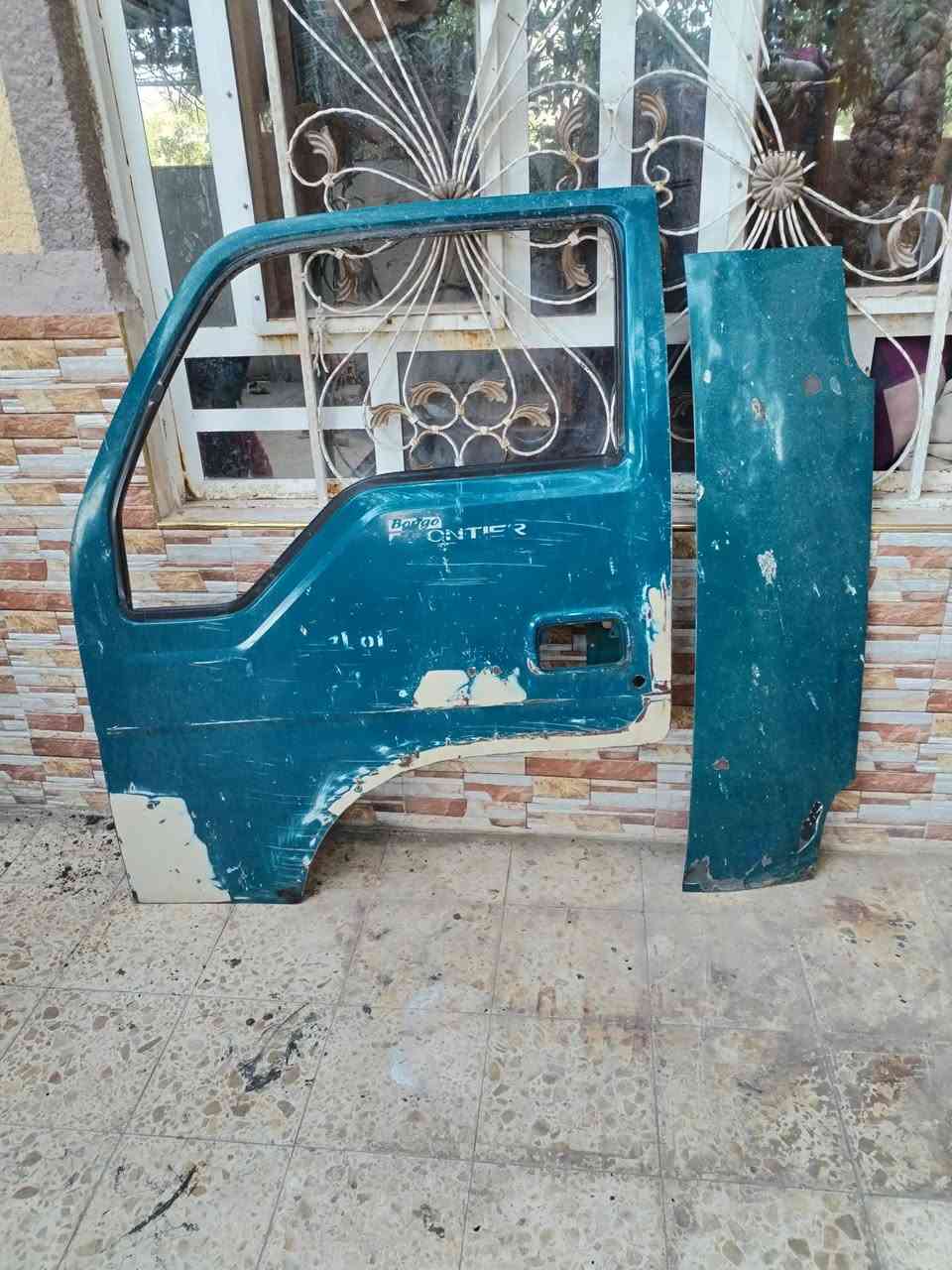 للبيع باب سايق وبنيد كيا فونتيرا الباب بلادي مابي صبغ ولا خياس بس ذني المعجونات بنيد هم حلو اثنينهم ٧٠ الف مكاني ديالى بعقوبة ***********
