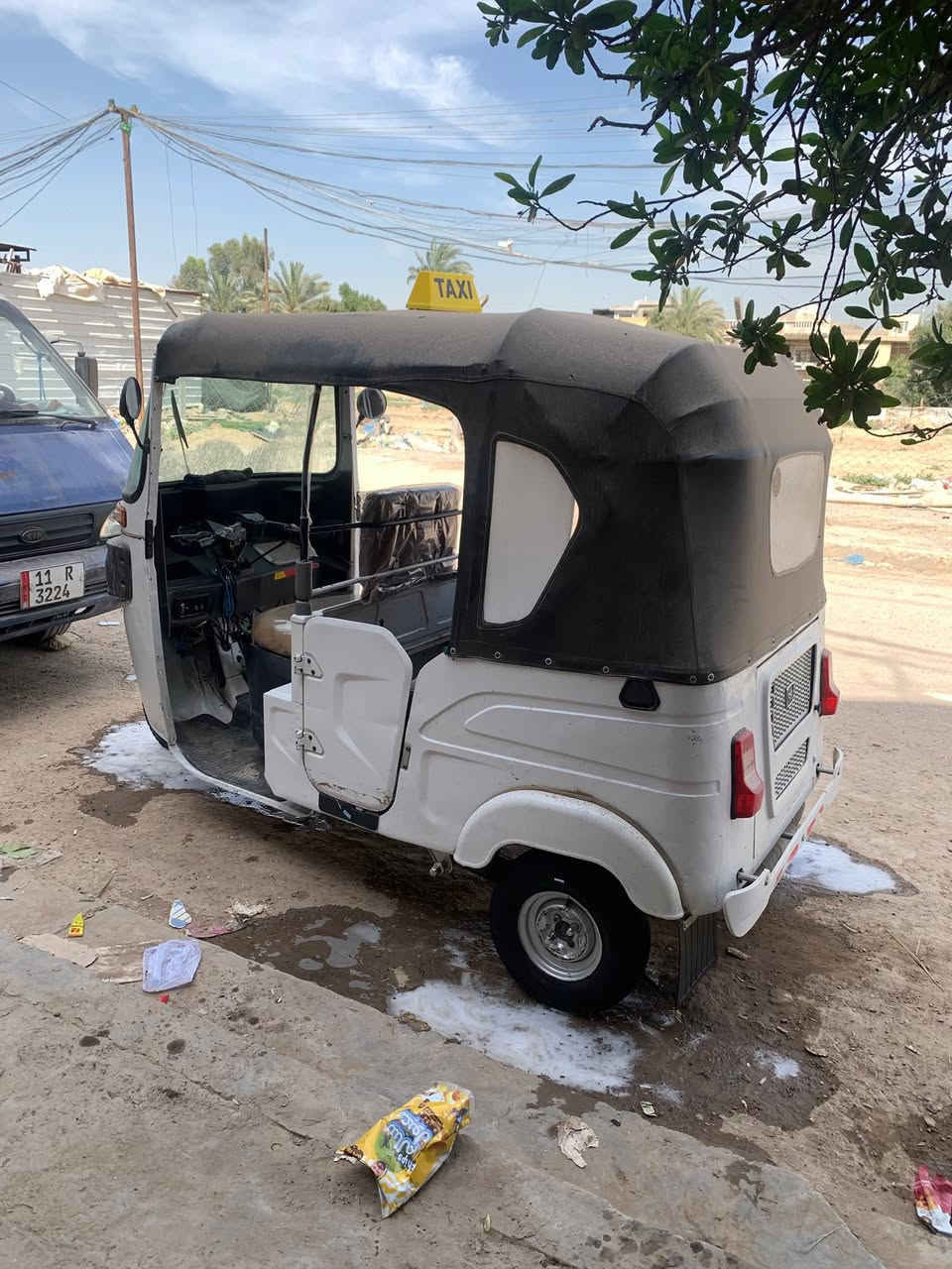 تكتك موديل 21 نضيفه خير من لله مكينه ناعمه ماكو لا ونه ولا غير شي بس بيه طخه بل غد بصيطه  وغير شي تجي وشوف بعينك السعر 7800  مكاني الدوره ***********
