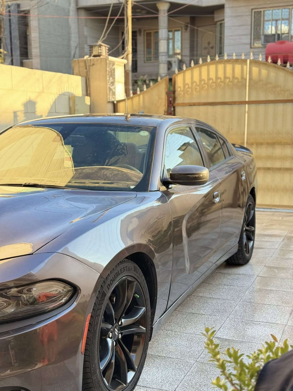 السلام عليكم جمعه مباركة
جارجر 2018 امريكي RT  رقم اربيل الجديد باسمي شرط التحويل

حادث جاملغ خلفي وجاملغ امامي  موجوده صور الحادث بل منشور 

ماشيه 66الف ميل 

محرك  V8  5700

السعر 165$$ بيها مجال حك الجية

للاستفسار اتصل *********** بغداد_حي الحسين قرب مطار بغداد الدولي
