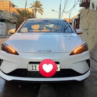 BYD Seal 05 داخل ابيض ماشية 500 كيلو مرقم بغداد كامله مع ملحقاتها بيها...