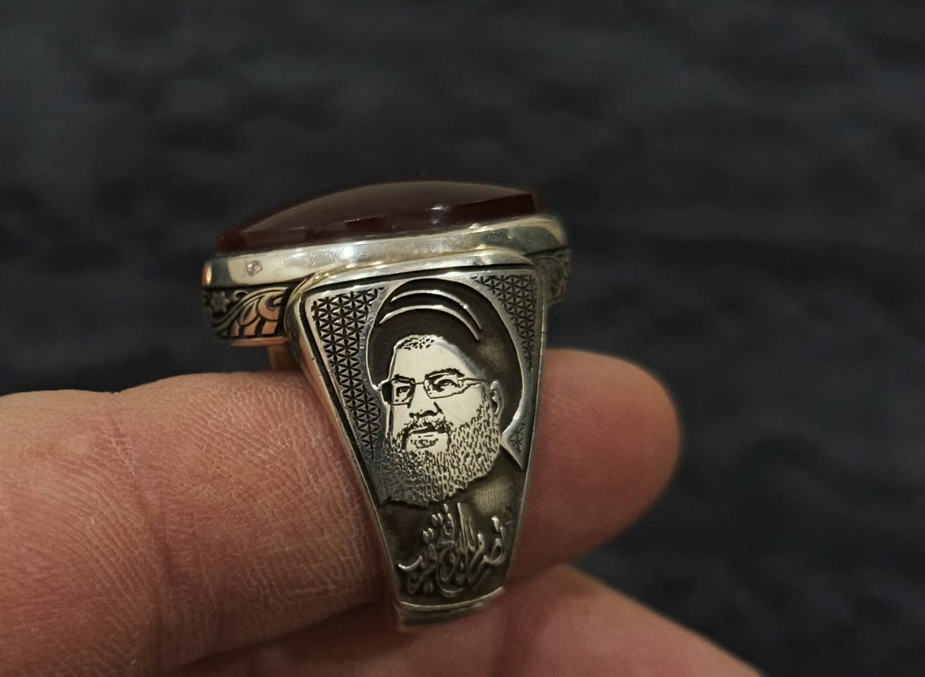 السلام عليكم خواتم واحد يماني  كبدي ذمة والثاني در نفطي نجفي ذمه مخطوط صياغة يدوية ثقيلة سعر المحبس الواحد (٦٠٠) ألف دينار والي  ميعجبة السعر خلي يعبر المنشور لا يعلق تحياتي الجميع


**إذا كنت صاحب هذا الإعلان وتريد حذفه لأي سبب، رجاءا أرسل رسالة إلى الدعم الفني**