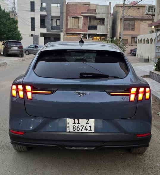 🚗 موستنك كهرباء وارد أمريكي 2023 – كهرباء بالكامل..
🔹 المواصفات:
تشغيل بصمة + بيبان بصمة + فتح كهرباء
مدى الشحن: 400 كم بالشحنة الواحدة
دفع خلفي – تك ماطور
كشنات جلد
كير ماوس
كاميرا خلفية + رادارات خلفية + تنبيه عند الرجوع
ويل كب رياضي
ليدات أمامية نهارية
يوجد مواصفات اخرى..
🔹 الحالة:
حادث بسيط: تصليح ربع بنيد + تكحيل جملغ يمين
تبديل دعامية أمامية فقط
أرباك ستيرن طاك فقط
السيارة ماشيه: 22,000 كم فقط
💰 السعر: 19,700 $ فقط
📍 مكان السيارة: بغداد – حي اور
📞*********** / ***********
