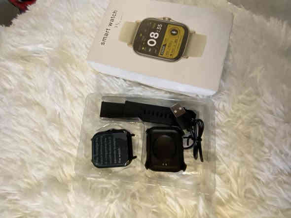 شلعة ساعات سمارت ٣١ قطعة كوالتي عالي عربي انكليزي كلهن شغالات انطيك بيهن ضمان
ب ٢٢٥ الف 

مكاني بغداد ومتاح توصيل لجميع انحاء العراق
رقمي ***********
