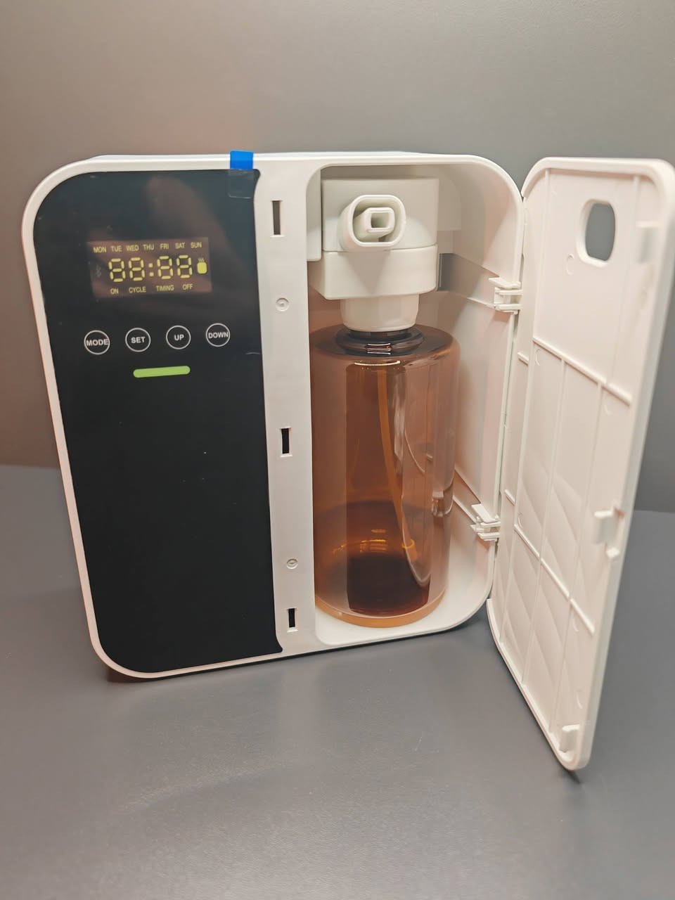 مبخرة سمارت للقاعات والمنازل والفنادق
متوفر مبخرة وفواحة للقاعات والمنازل والفنادق والمكاتب، بسعة 500 مل، تغطية 1000متر مكعب، جديدة غير مستعملة بعدها بالكارتون ،كوالتي ممتاز جدا اصدار حديث


**إذا كنت صاحب هذا الإعلان وتريد حذفه لأي سبب، رجاءا أرسل رسالة إلى الدعم الفني**