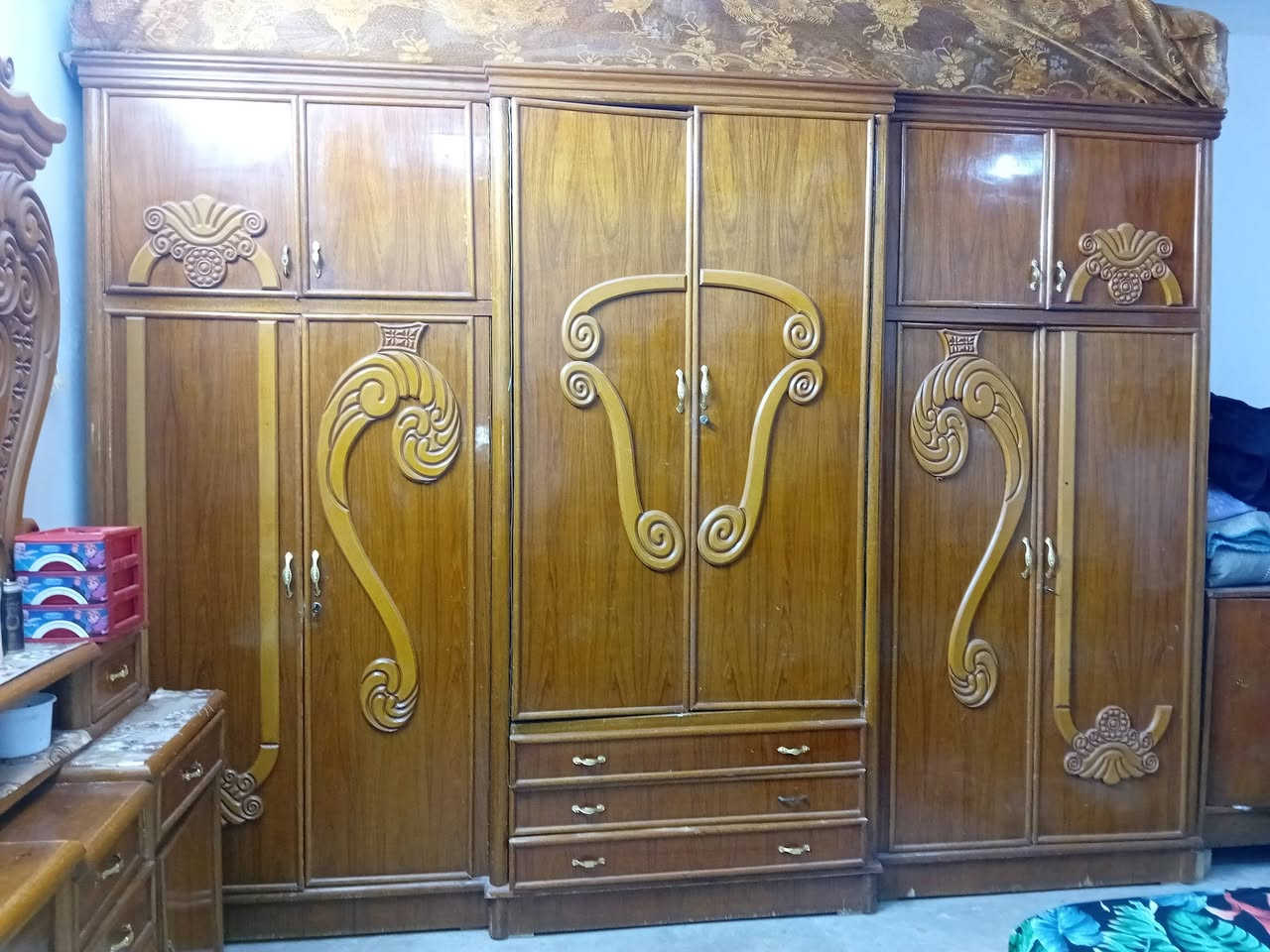 غرفه نوم عراقي تفصال تكمه سعرهه ٦٥٠ 
مكان ابو غريب


**إذا كنت صاحب هذا الإعلان وتريد حذفه لأي سبب، رجاءا أرسل رسالة إلى الدعم الفني**