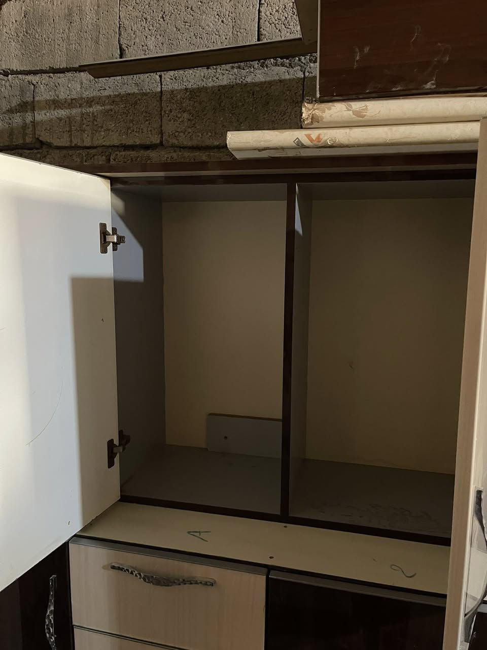 ئەم کەوانتەرە بۆ فرۆشتن ٧ مەترە هەموو بانی بەردە  شوێن سەلاجە و مەخسەلیشی هەیە  نرخی ٥٧٠ هەزار و معامەلە شوێن چەمچەماڵ


**إذا كنت صاحب هذا الإعلان وتريد حذفه لأي سبب، رجاءا أرسل رسالة إلى الدعم الفني**