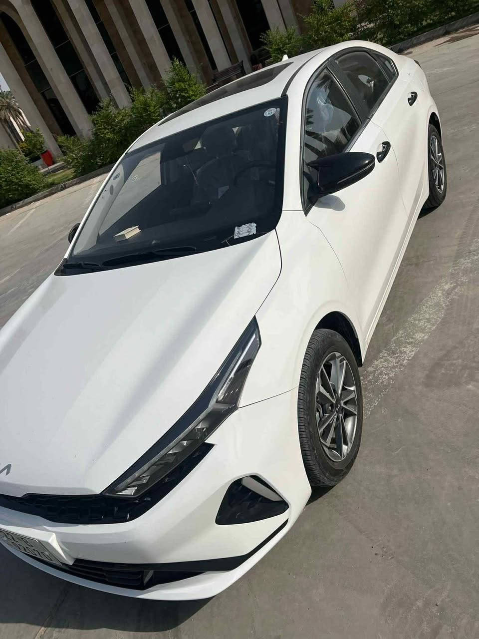 سلام عليكم
خليجي K3 

2022

رقم اربيل بأسمي السيارة 

وكالة تحويل 

فول مواصفات 

5 انضمة قيادة

تحكمات ستيرن

سلايد

كشنات جلد 

ماشية 47

مكاني بغداد 

138 وبيها مجال 

***********
